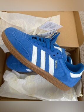 Adidas Women’s Samba Suede Sneaker - Blue/White with Gum Outsole